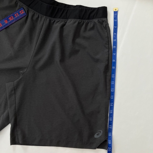 ASICS Men's XL Gray with Black Workout Shorts MEN'S 9IN ASICS MIXER SHORT - Picture 5 of 14